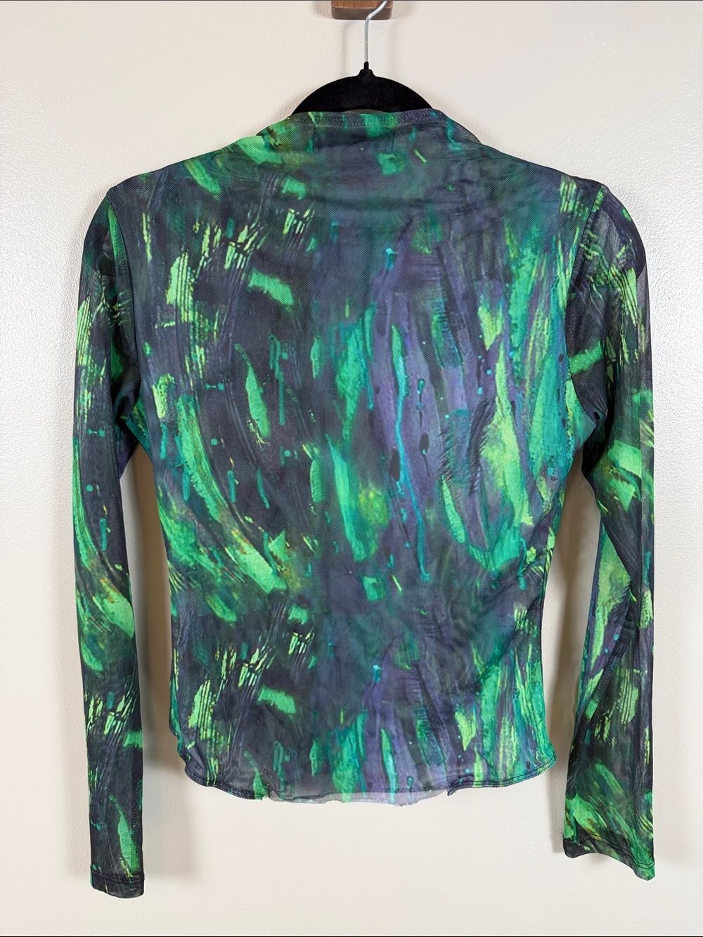 AKIRA Green & Black Abstract Mesh Long Sleeve Top –Sheer, Lightweight - Picture 7 of 10